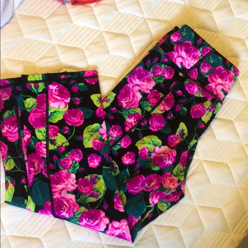 Betsy Johnson leggings